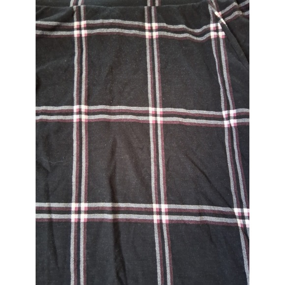 Torrid Womens Plus Size 2 Black Pink Plaid Skater Skirt with Pockets Jersey Knit - Picture 3 of 7